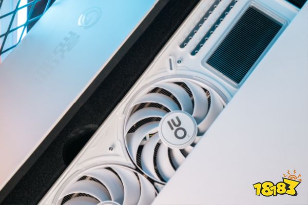 影驰 20周年 GeForce RTX 4090 带来“无线”的可能！ 寻找“消失的它”！